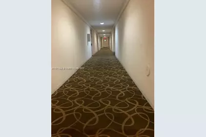 470 Executive Center Dr #1I, West Palm Beach, FL 33401 - Photo 4