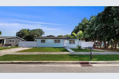 743 NW 7th Ave, Florida City, FL 33034 - Photo 1