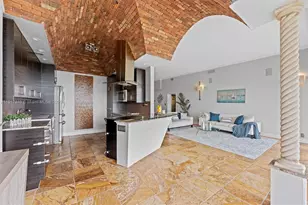 1900 Consulate Pl, West Palm Beach, FL 33401 - Photo 10