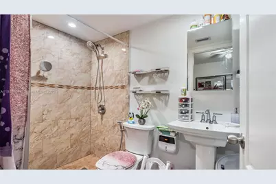 8390 NW 103rd St #102H, Hialeah Gardens, FL 33016 - Photo 22