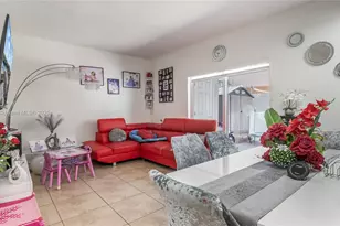 8390 NW 103rd St, Hialeah Gardens, FL 33016 - Photo 6