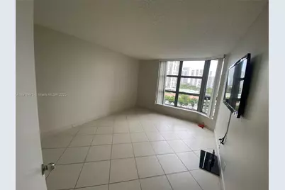 3400 NE 192nd St #1010, Aventura, FL 33180 - Photo 8