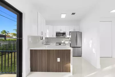 1520 NW 29th Ave, Miami, FL 33125 - Photo 10