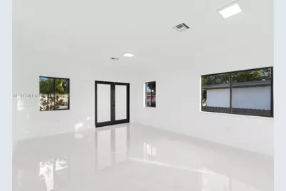 1520 NW 29th Ave, Miami, FL 33125 - Photo 8
