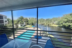 2309 S Cypress Bend Dr, Pompano Beach, FL 33069 - Photo 22