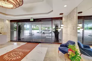 1000 W Island Blvd, Aventura, FL 33160 - Photo 50