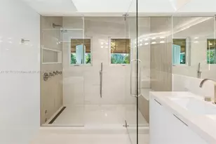 7150 W Lago Dr, Coral Gables, FL 33143 - Photo 28