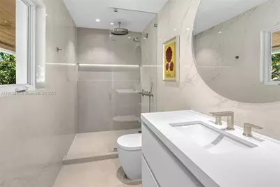 7150 W Lago Dr, Coral Gables, FL 33143 - Photo 32