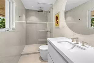 7150 W Lago Dr, Coral Gables, FL 33143 - Photo 32