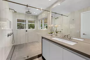 7150 W Lago Dr, Coral Gables, FL 33143 - Photo 36