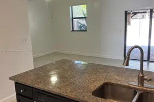 152 SE 37th Ter, Homestead, FL 33033 - Photo 8