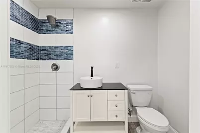 305 NW 58th St, Miami, FL 33127 - Photo 18