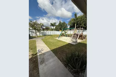 22020 SW 114th Ave, Miami, FL 33170 - Photo 12