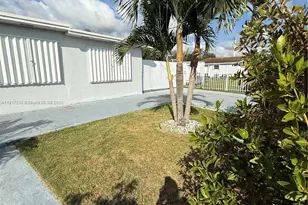 22020 SW 114th Ave, Miami, FL 33170 - Photo 4