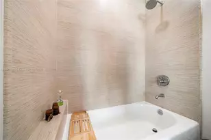 7930 East Dr, North Bay Village, FL 33141 - Photo 20