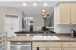 7525 NW 61st Terrace, Parkland, FL 33067 - Photo 10