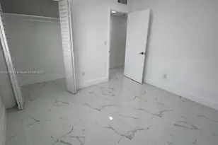 15201 NE 6th Ave, Miami, FL 33162 - Photo 10