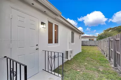 88 SW 29th Ave, Miami, FL 33135 - Photo 20