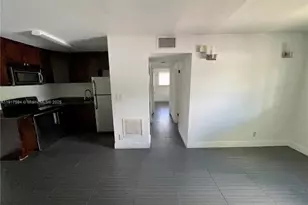 37 SW 14th St, Dania Beach, FL 33004 - Photo 6