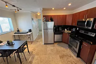 1856 NE 46th St, Fort Lauderdale, FL 33308 - Photo 6