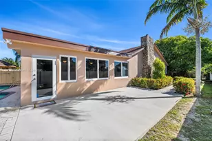 8920 NW 15th St, Pembroke Pines, FL 33024 - Photo 36