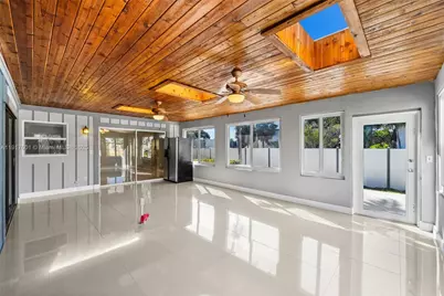 8920 NW 15th St, Pembroke Pines, FL 33024 - Photo 34