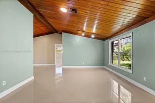 8920 NW 15th St, Pembroke Pines, FL 33024 - Photo 6