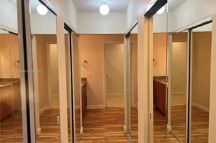 10022 NW 41st St, Doral, FL 33178 - Photo 8