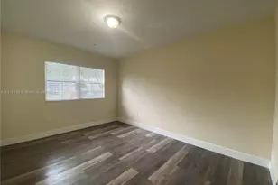 8740 NW 97th Ave, Doral, FL 33178 - Photo 12