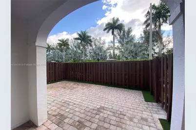 8740 NW 97th Ave #105, Doral, FL 33178 - Photo 6