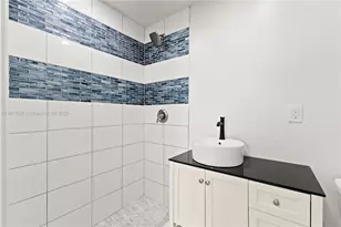 305 NW 58th St, Miami, FL 33127 - Photo 20