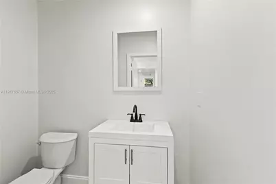 305 NW 58th St, Miami, FL 33127 - Photo 22