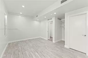 305 NW 58th St, Miami, FL 33127 - Photo 18