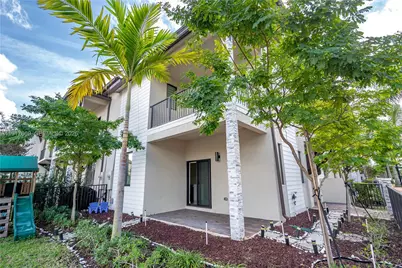 8364 NW 43rd St, Doral, FL 33166 - Photo 10