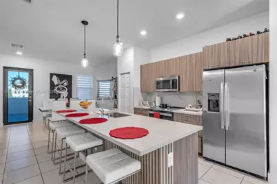7915 NW 104th Ave #24, Doral, FL 33178 - Photo 14
