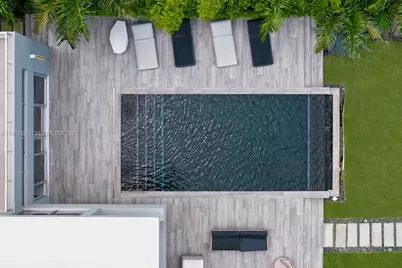 1379 N Venetian Way, Miami, FL 33139 - Photo 52