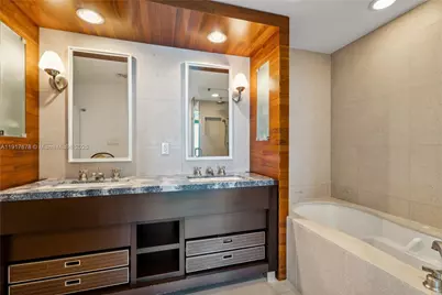 6799 Collins Ave #1602, Miami Beach, FL 33141 - Photo 18