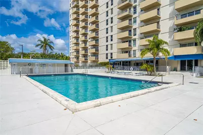 880 NE 69th St #10R, Miami, FL 33138 - Photo 14