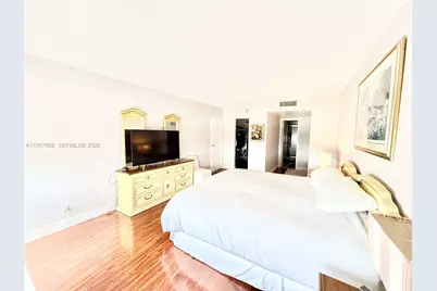 600 Three Islands Blvd #1107, Hallandale Beach, FL 33009 - Photo 10
