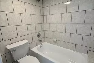 1303 S Liberty Ave, Homestead, FL 33034 - Photo 10