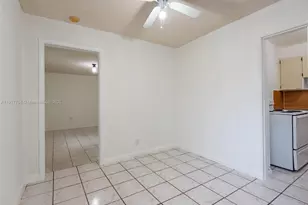 990 E 2nd St, Hialeah, FL 33010 - Photo 30