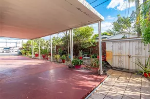 990 E 2nd St, Hialeah, FL 33010 - Photo 22