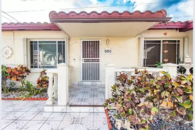 990 E 2nd St, Hialeah, FL 33010 - Photo 4