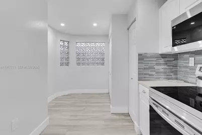 10018 Hammocks Blvd #207-5, Miami, FL 33196 - Photo 8