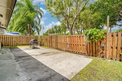 9517 SW 148th Ave Cir E, Miami, FL 33196 - Photo 8