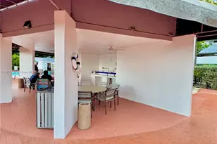 2401 Collins Ave, Miami Beach, FL 33140 - Photo 70