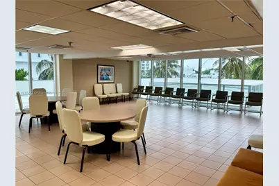2401 Collins Ave #611, Miami Beach, FL 33140 - Photo 44