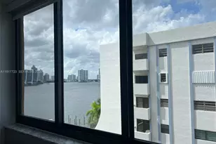17878 N Bay Rd, Sunny Isles Beach, FL 33160 - Photo 16