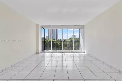 3101 N Country Club Dr #504, Aventura, FL 33180 - Photo 6