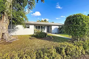 1031 N 16th Ave, Hollywood, FL 33020 - Photo 2